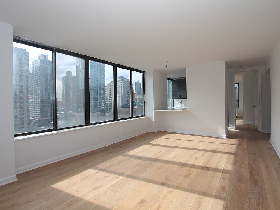 1st image of 300 E 93rd St #Ee