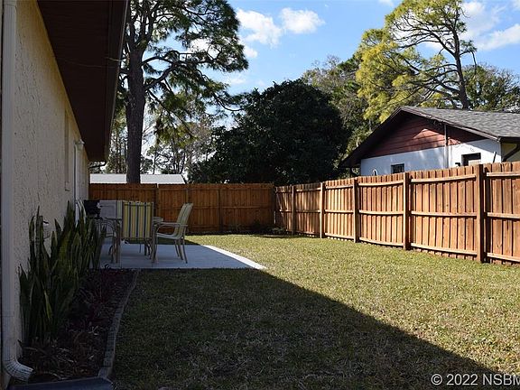 4th image of 3231 Travelers Palm Dr