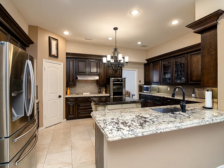 5920 Encore Dr — Photo 13