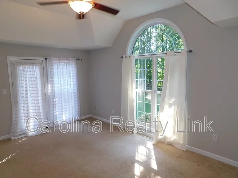 235 Harbor Landing Dr — Photo 7