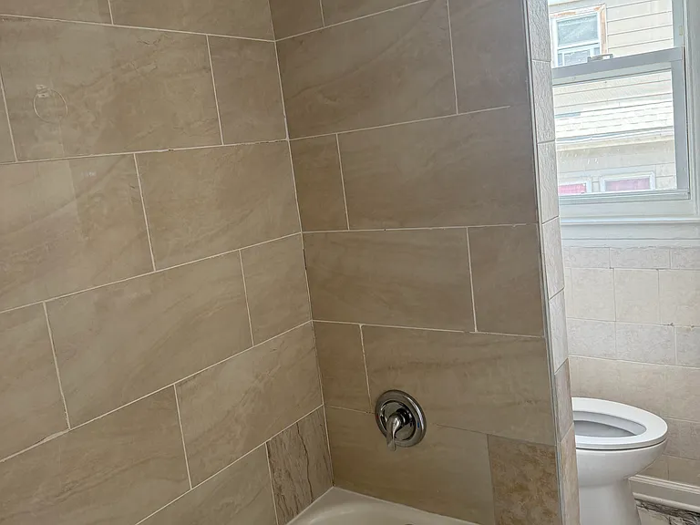 22 W Spring St #2 — Photo 10