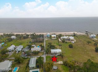 139 Dane Rd, Waveland, MS 39576