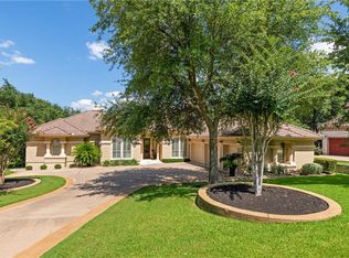 20 Cottondale Rd, The Hills, TX 78738