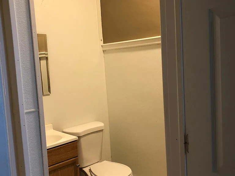 101 N 11th St #4 — Photo 7