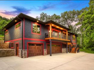 W5697 Stone Hill Rd N, La Crosse, WI 54601