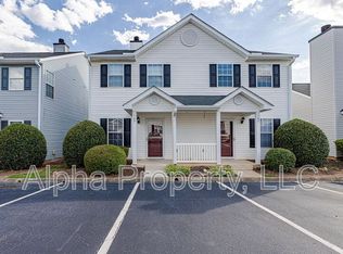 105 Brushy Hollow Ln, Greer, SC 29650