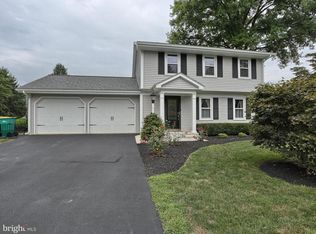 246 Harvey Rd, Hershey, PA 17033