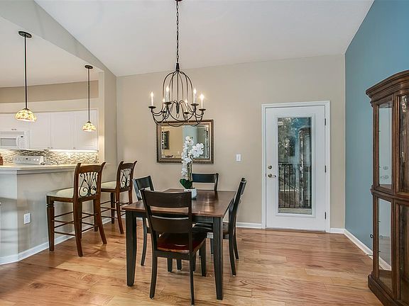 3rd image of 116 Laurel Wood Way Unit 208
