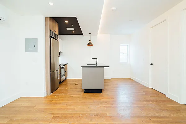 Rented by Emes Homes Realty LLC | media 61