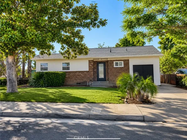 884 Lewis St, Pomona, CA 91768