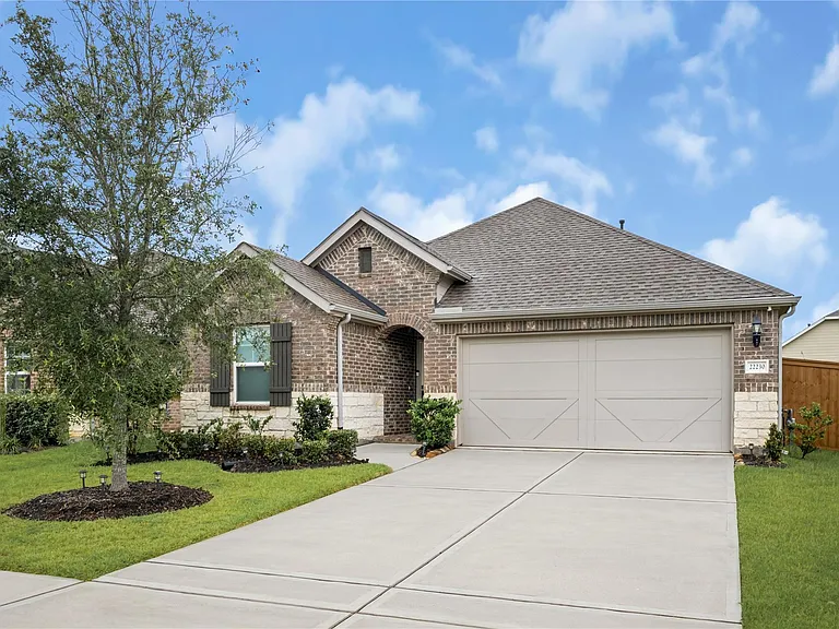 22230 Cortona Glen Dr — Photo 1