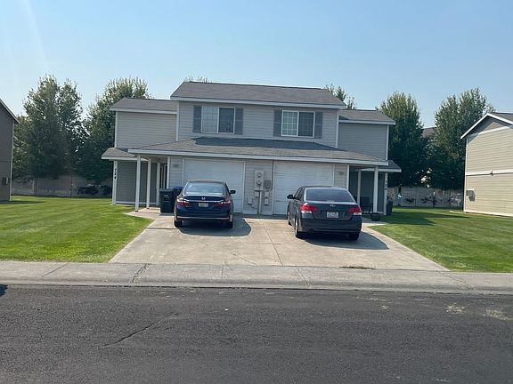 2nd image of 724 NW Sunburst Ct