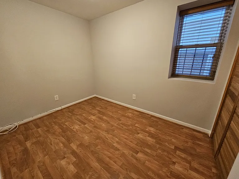 1140 W Barry Ave #1 — Photo 15