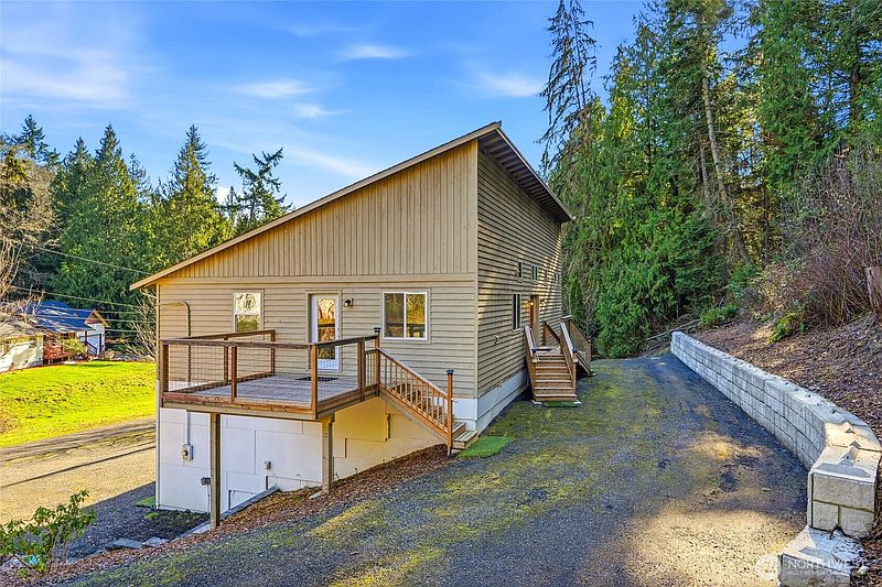 5th image of 11502 72nd Drive NW