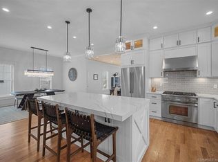 14 Crest Pl, Milford, CT 06460