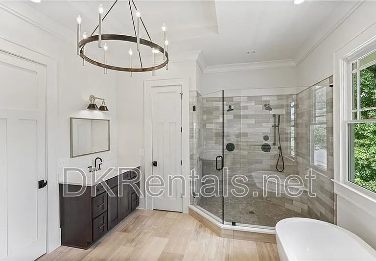 2272 Abby Ln NE — Photo 28