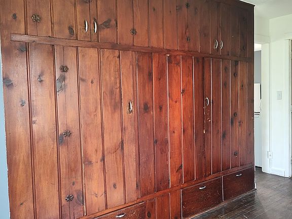 Bedroom Closet