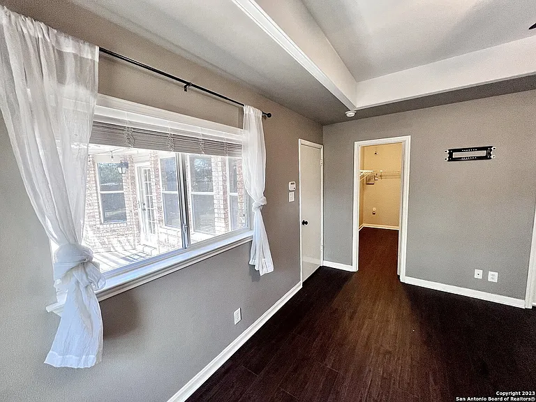 6218 Parkland Oaks Dr — Photo 15