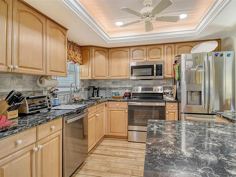2308 Waterbluff Pl #V-304 — Photo 22