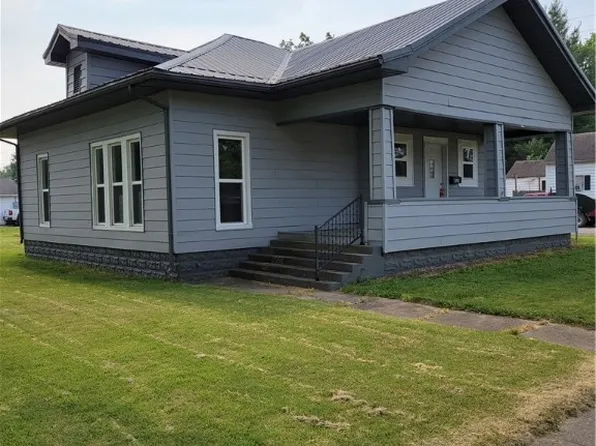 510 Barton St, Newton, IL 62448