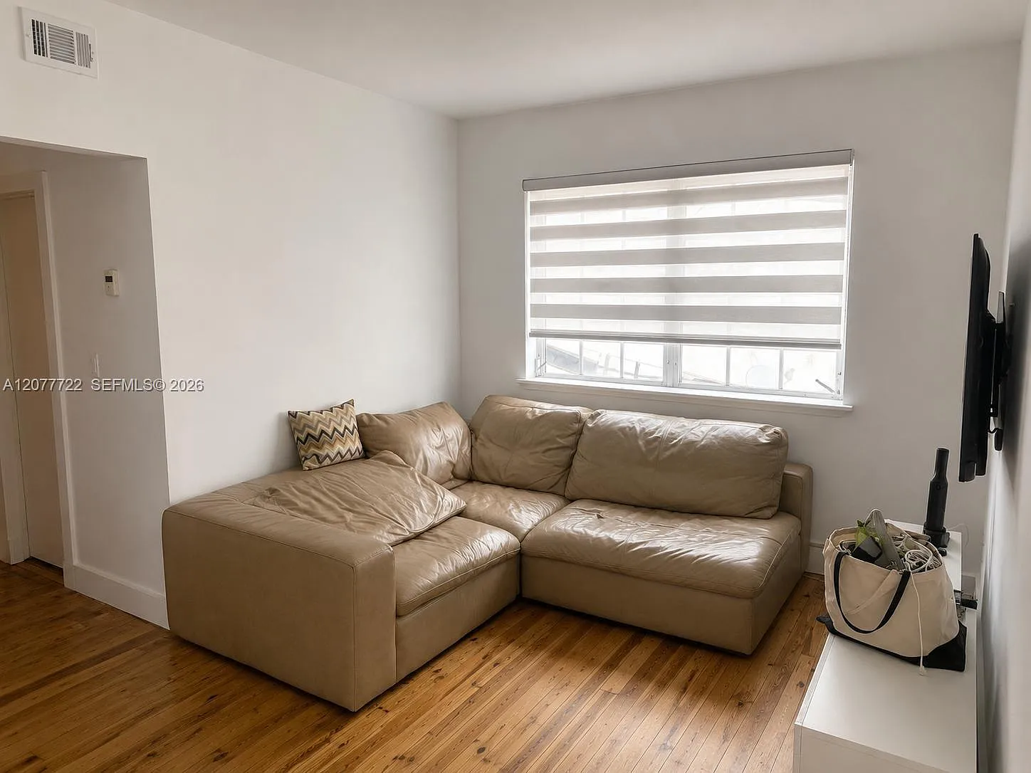 2 bed, 1.0 bath, 620 sqft, $2,600 — Photo 2