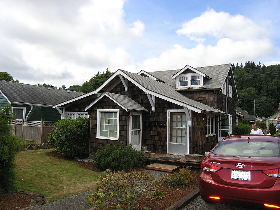 1st image of 2717 Simpson Ave