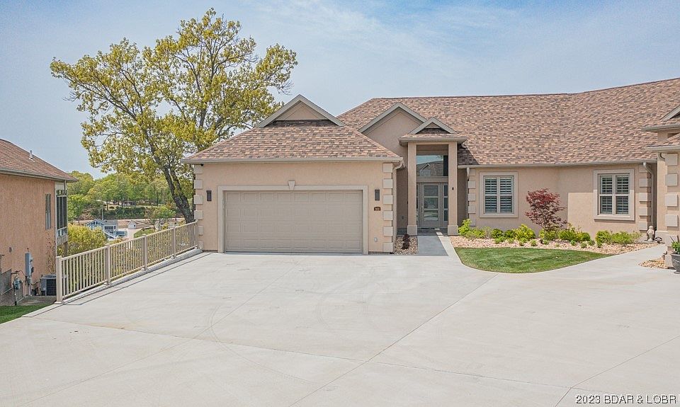 1st image of 160 Bella Terra Ct