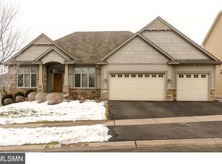 7856 Queensland Ln N, Maple Grove, MN 55311