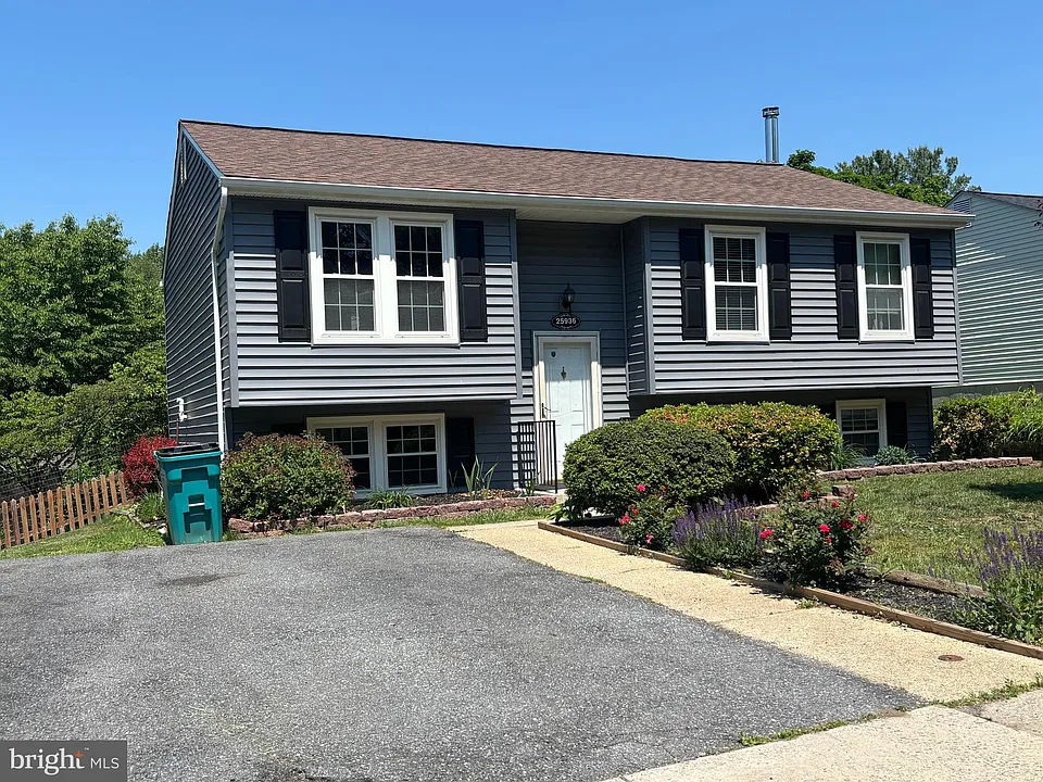 25936 Largo Ct