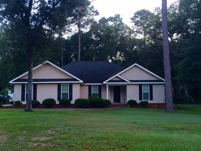 Front - Vinyl siding - Tan