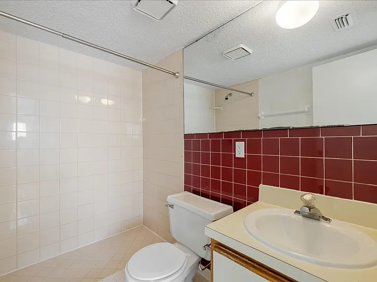 253 Hayden Rd — Photo 11