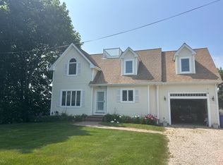 15 Wildwood Rd, Old Saybrook, CT 06475