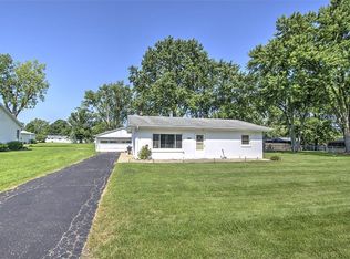 1143 S 44th St, Decatur, IL 62521