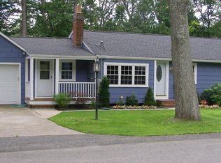 27 Phillips St, Hanover, MA 02339