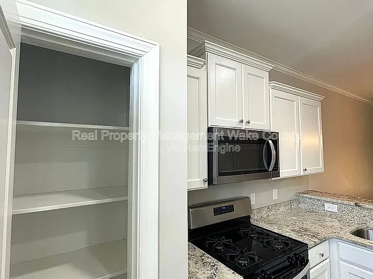 139 Cobalt Creek Way — Photo 7