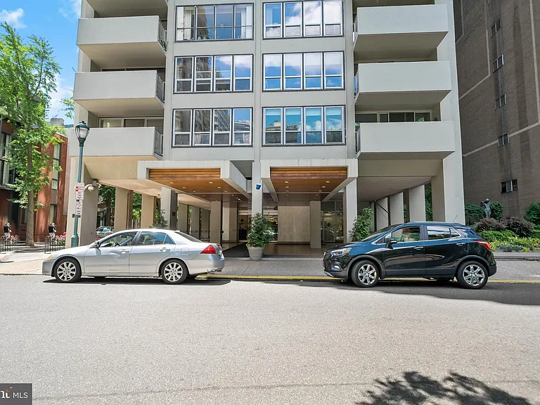 224 W Rittenhouse Sq #30-715B — Photo 12