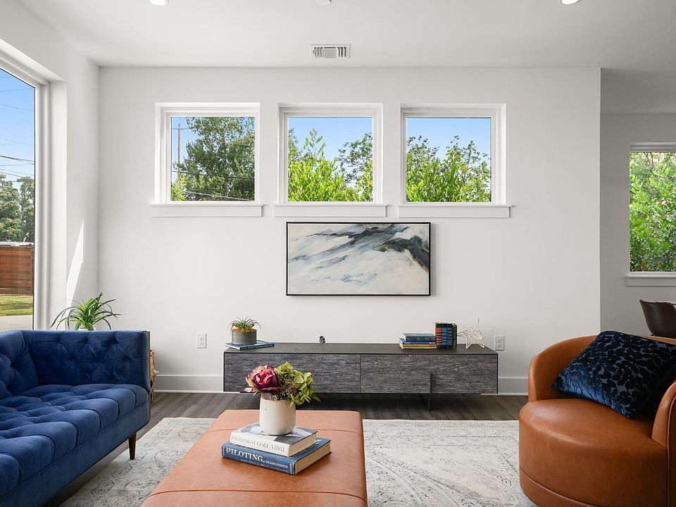 1st image of 2111 Prather Ln #1