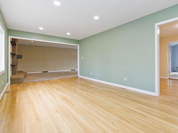 4th image of 205 Kentucky Ave