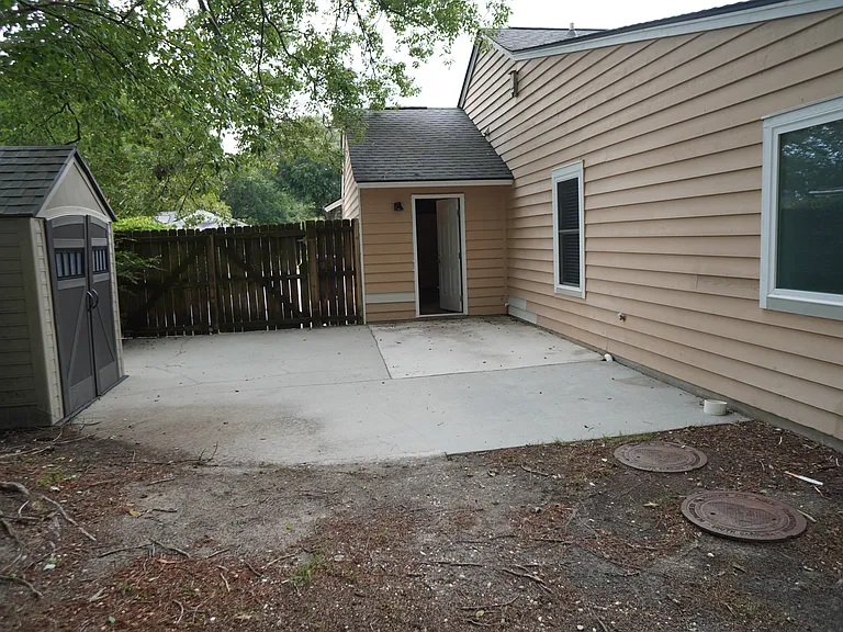 1133 Oakcrest Dr — Photo 19