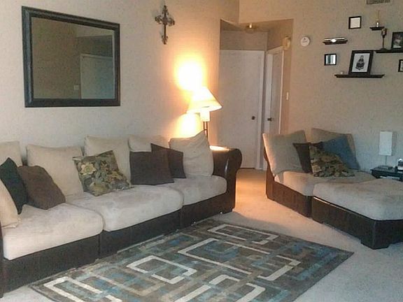 2nd image of 10818 Kentington Oak Dr