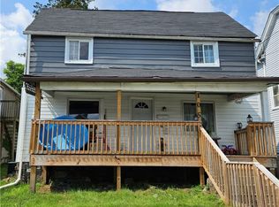 105 Longfellow St, Vandergrift, PA 15690