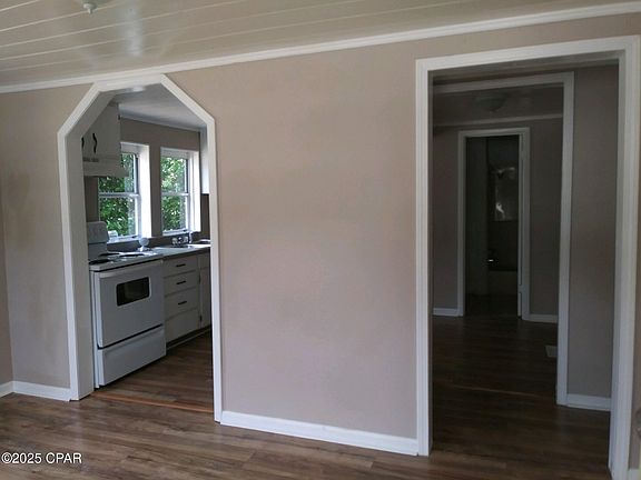 2nd image of 5120 E 11th St