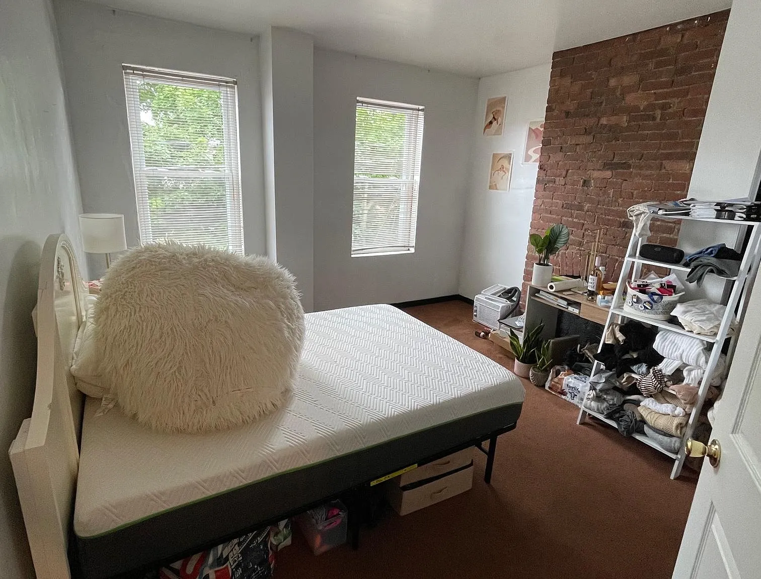 6 bed, 2500 sqft, $5,460 — Photo 4