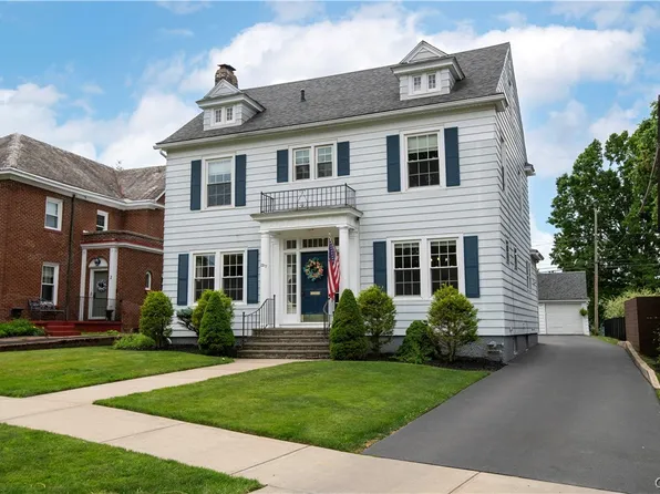 2217 Douglas Cres, Utica, NY 13501
