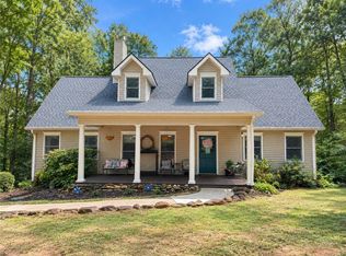 399 Grindstone Creek Dr, Clarkesville, GA 30523