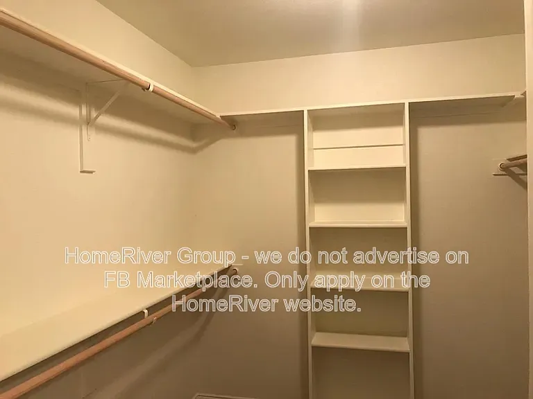 3017 N Hickory St — Photo 5