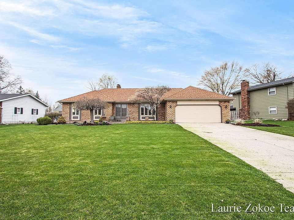 1st image of 4147 Kings Row Ct NW