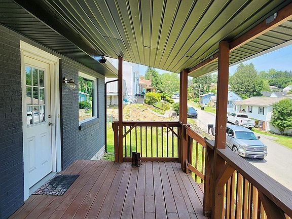5th image of 179 Circle Dr