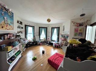 138 Harvard St #2, Brookline, MA 02446