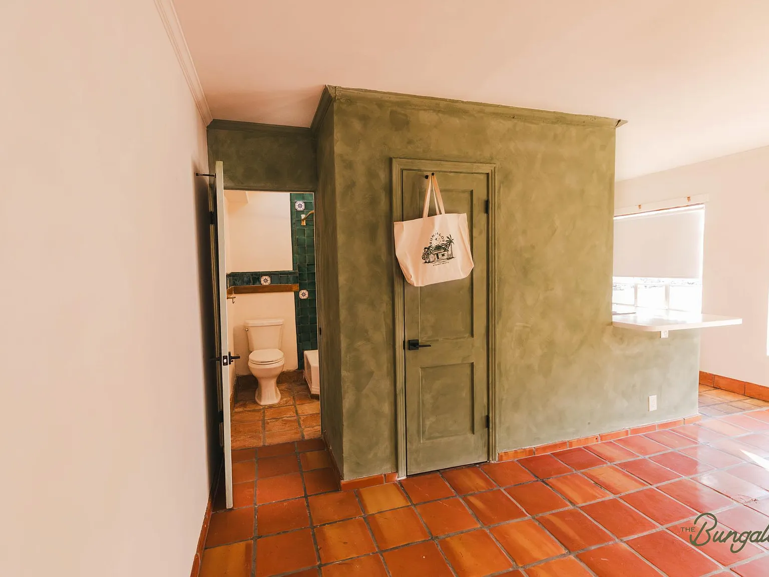Studio, $850 — Photo 4